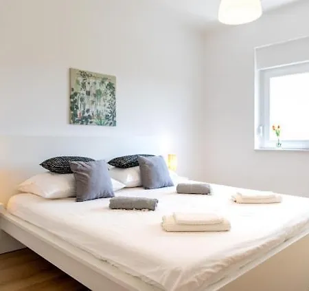 Apartment Laganini Rab Rab Town