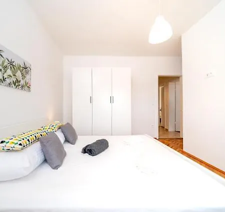 Apartment Laganini Rab *