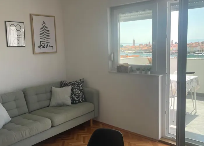 Laganini Rab Lägenhet