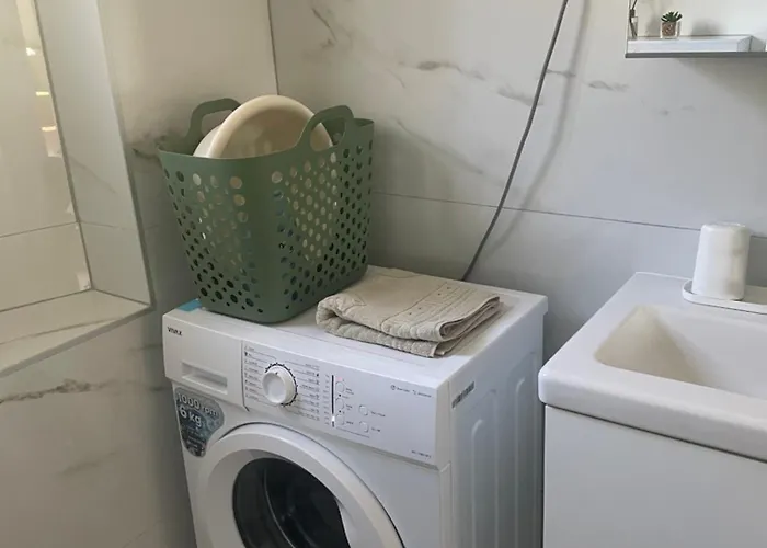 Laganini Rab Lägenhet *