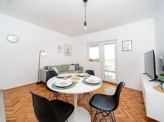 Laganini Rab Apartman *